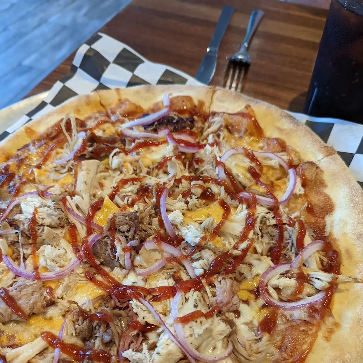 Hogwild BBQ Pizza