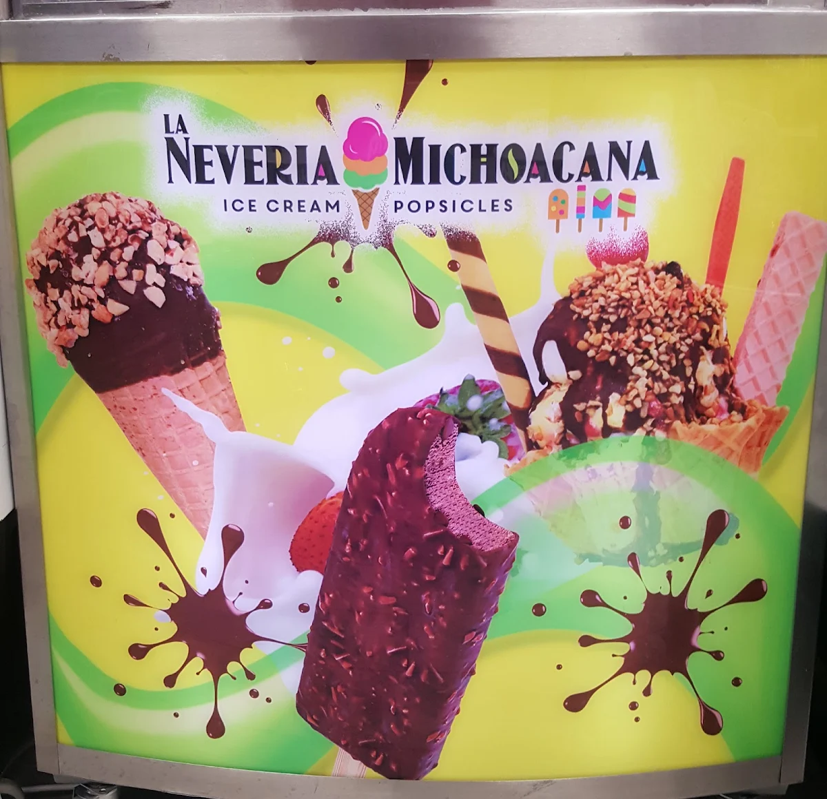 Tres Marías Y Paletas Con Chocolate Caliente