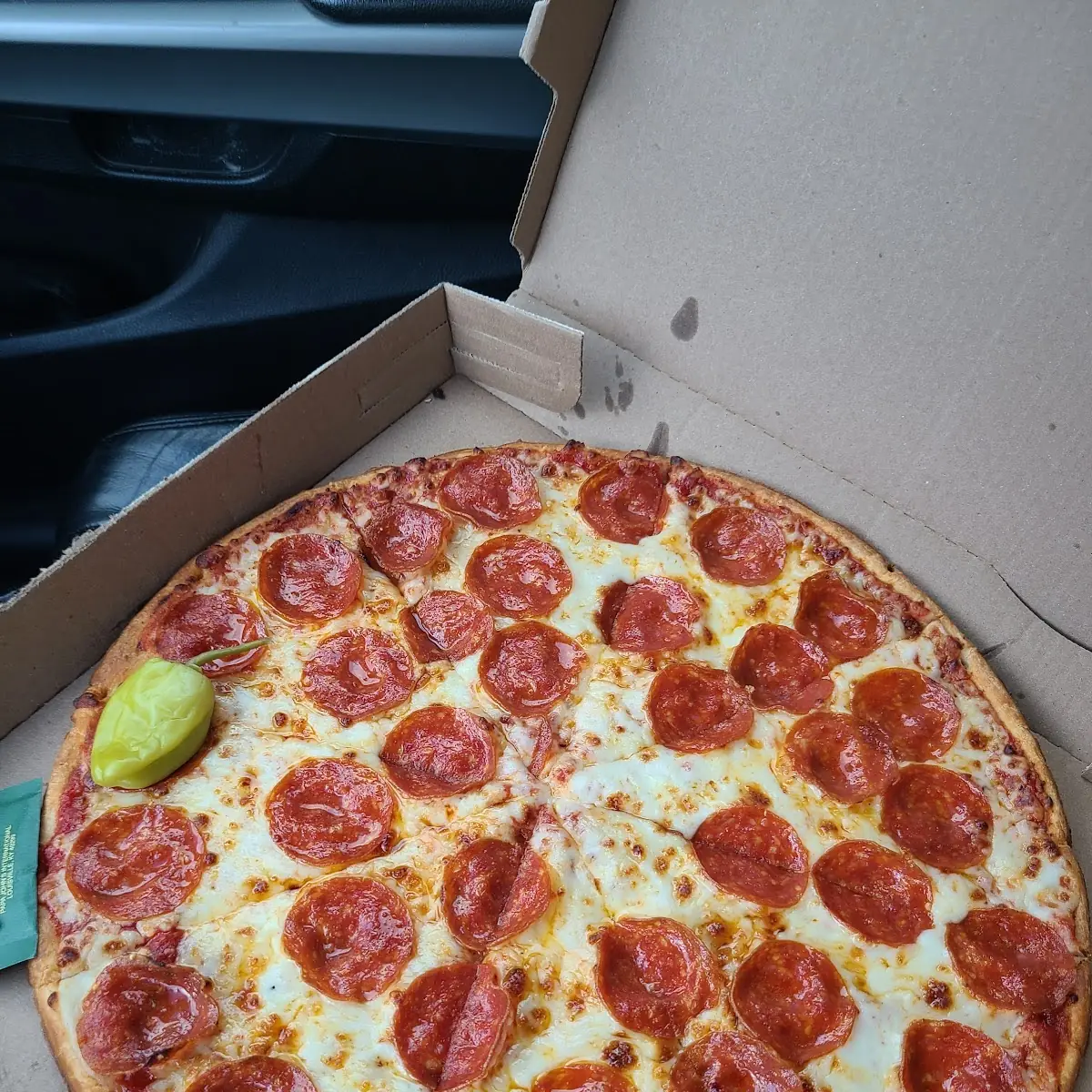 Pepperoni Pizza Thin Crust Cheese Pizza
