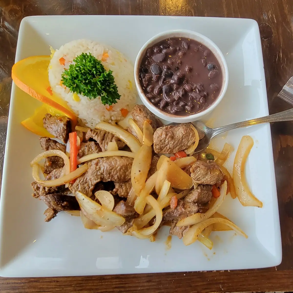 Bistec Encebollado
