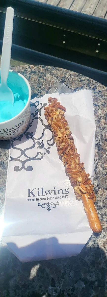 Turtle Pretzel Sticks