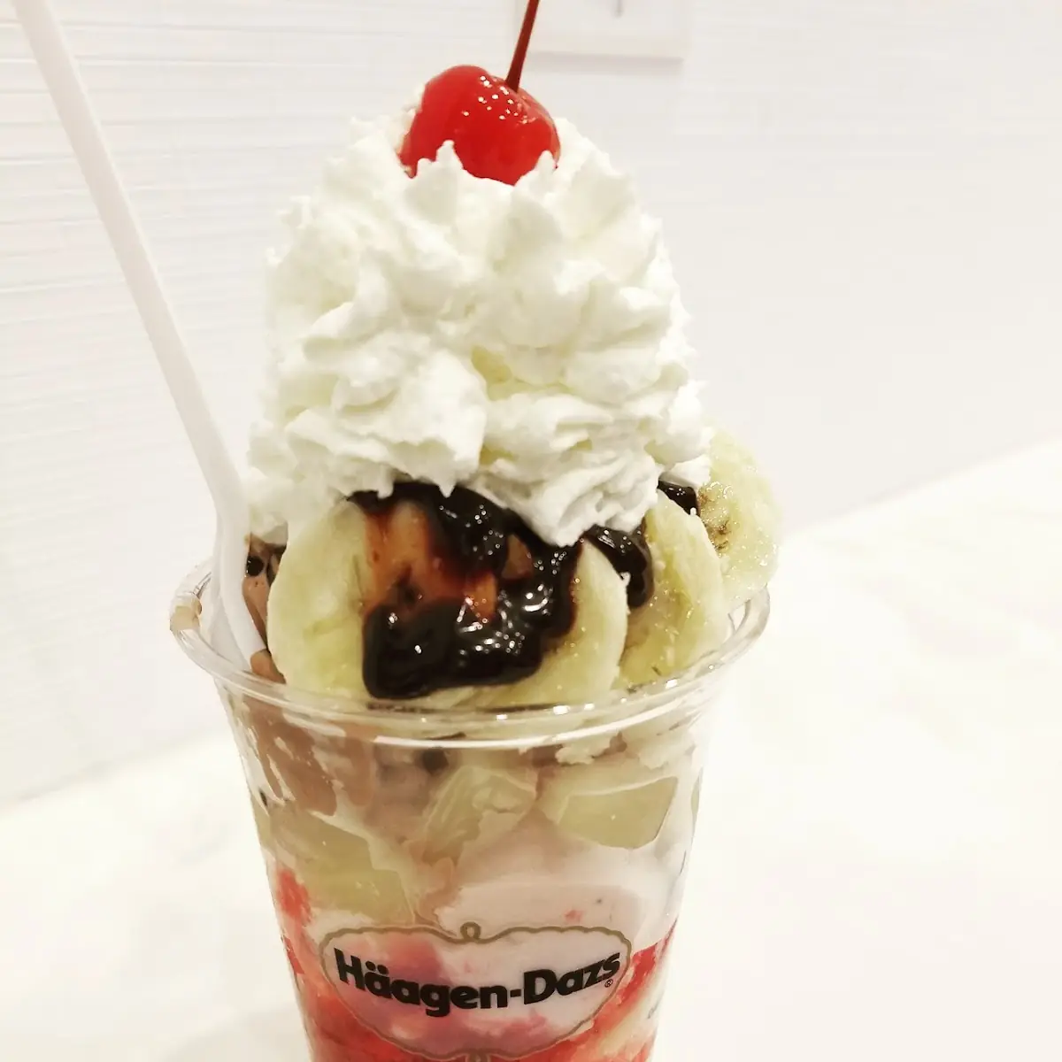 Banana Split Dazzler Sundae