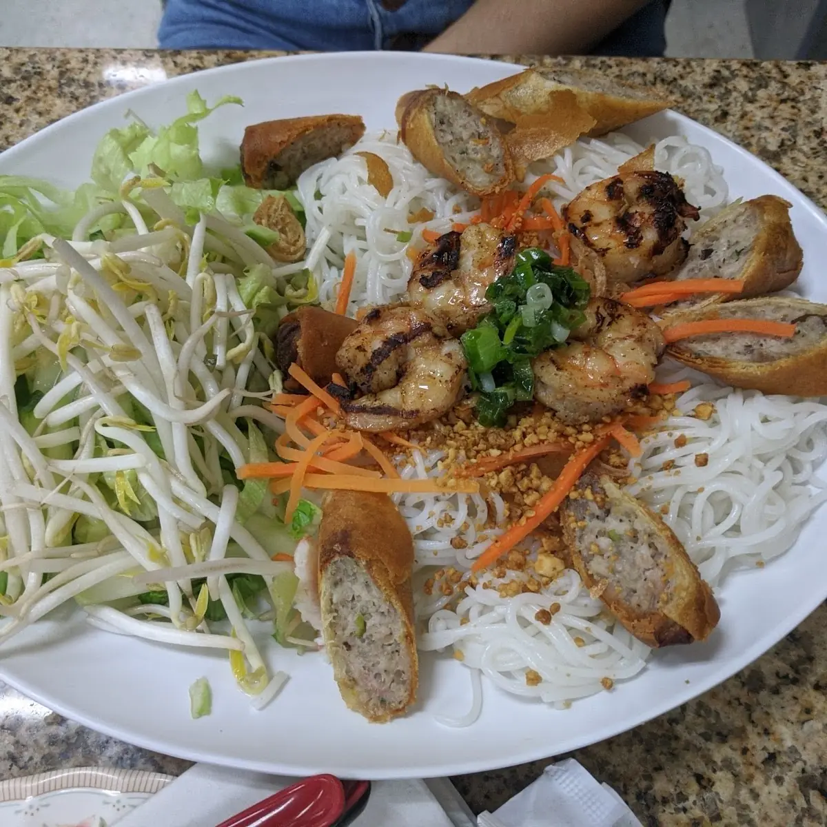 Vermicelli with Vietnamese Egg Roll