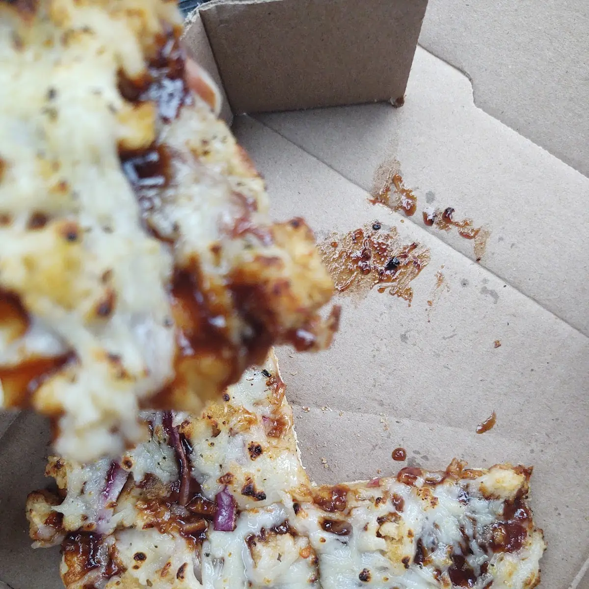 Vegan BBQ Chicken Pizza