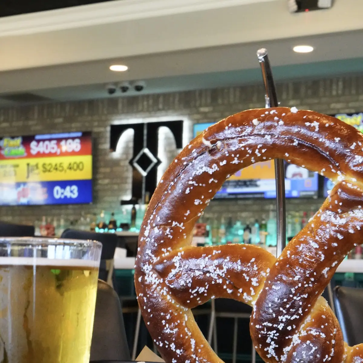 Vegetarian Giant Pretzel