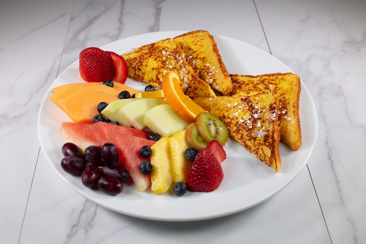 French Toast with Fruits, Café D'Euro