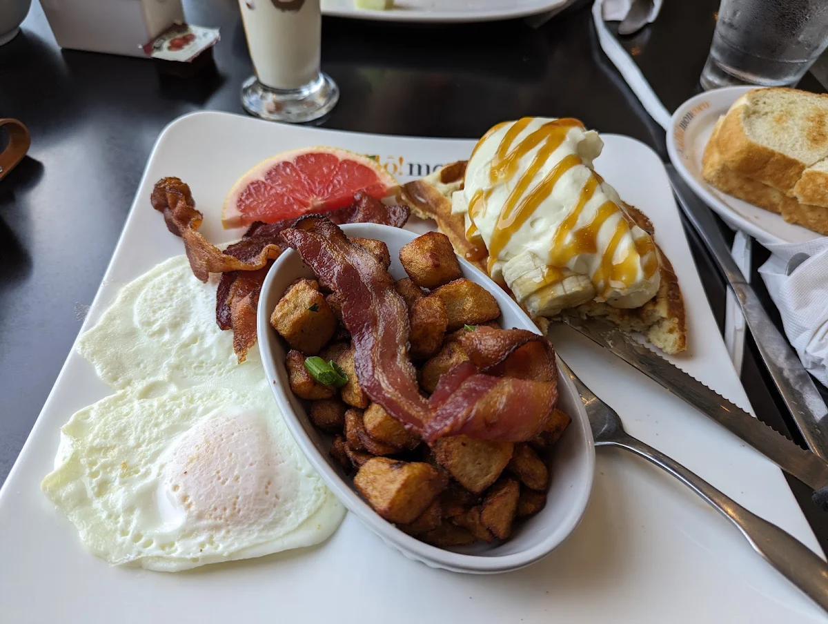 Un Œuf Bacon & Petite Crêpe Aux Fruits, Allô mon Coco Saint-Jean-sur-Richelieu
