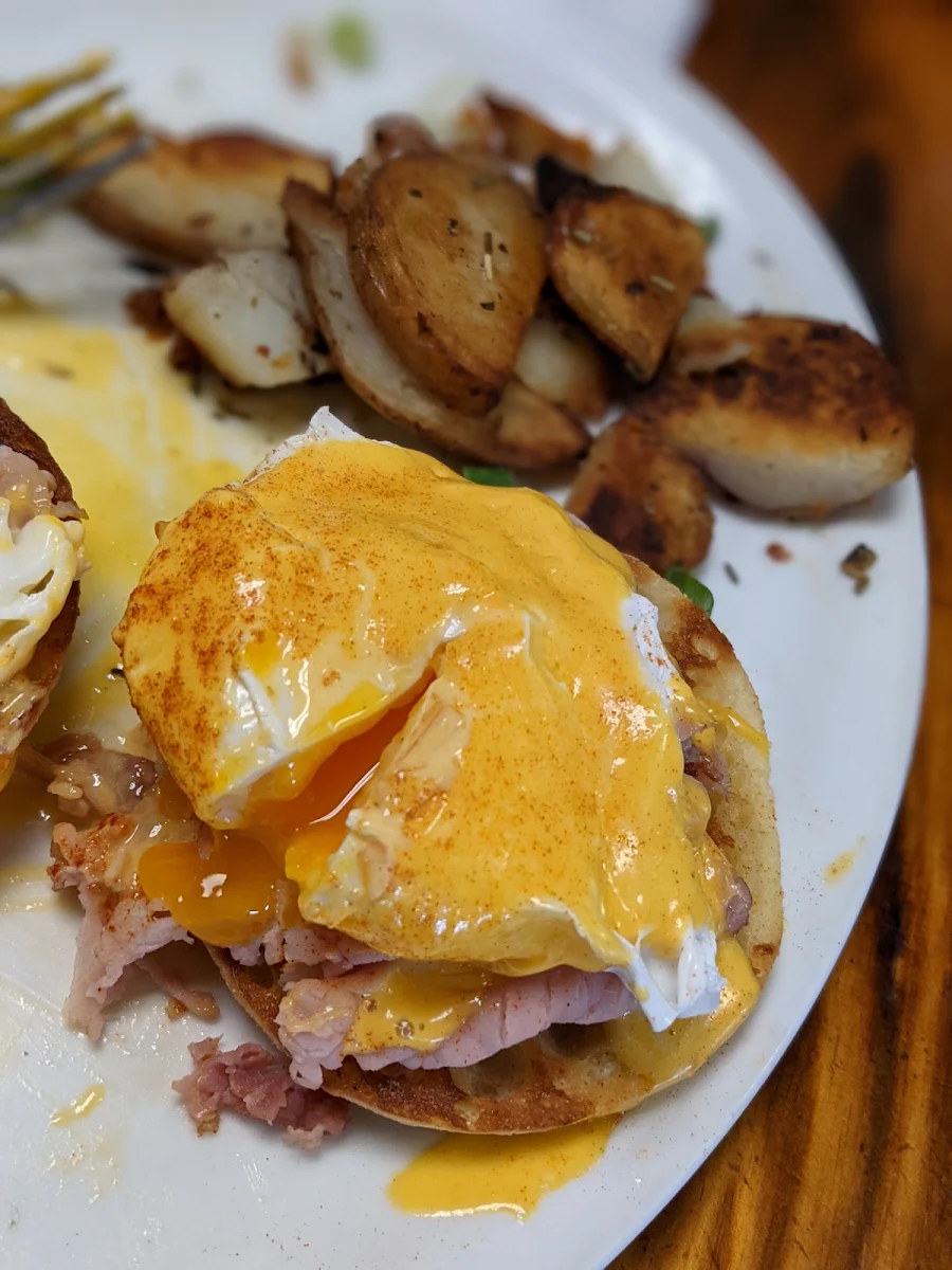 Traditional Eggs Benedict