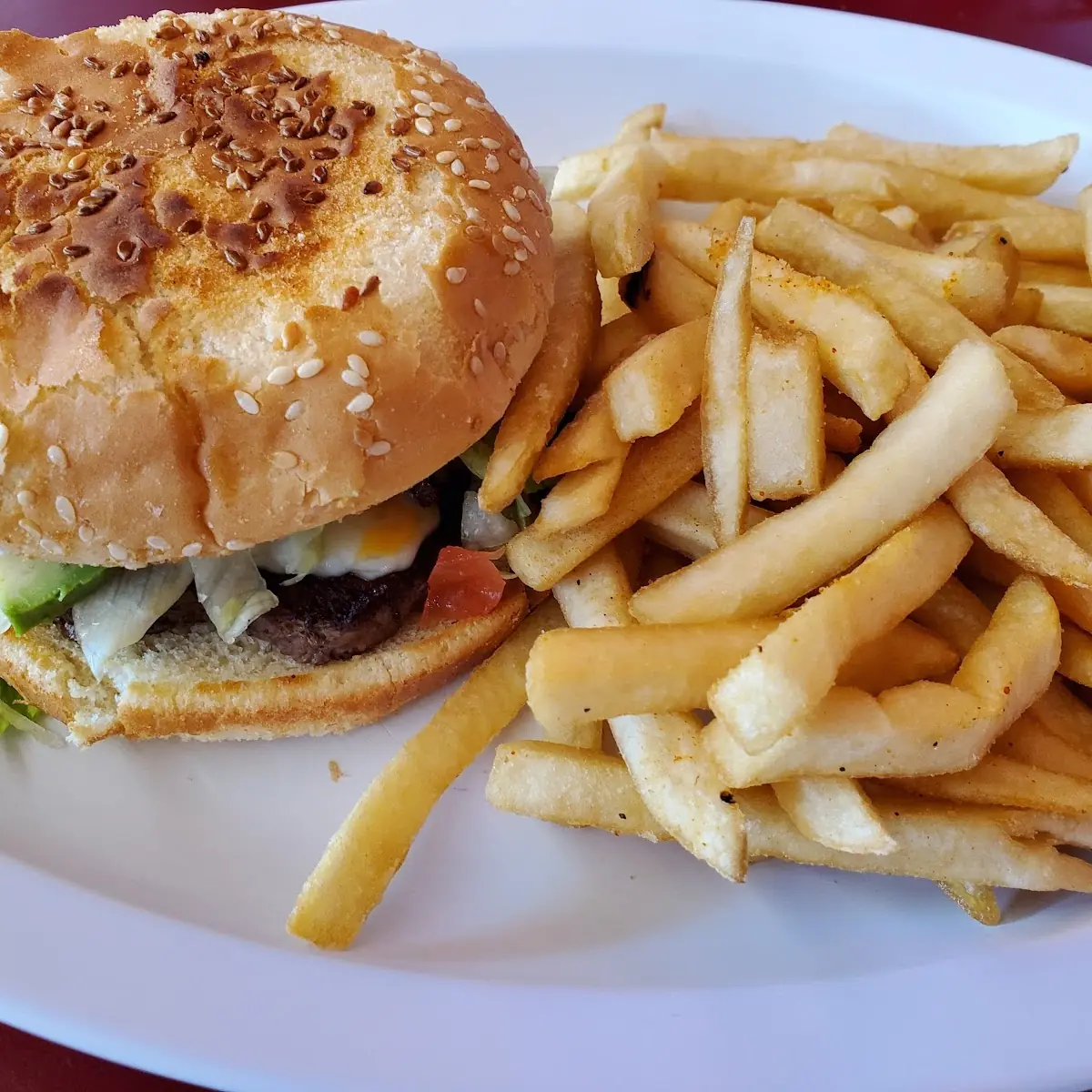 Cheeseburger w French Fries