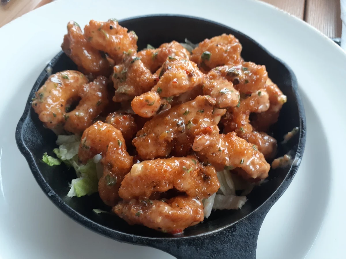 Kapow Shrimp, Montana’s BBQ & Bar