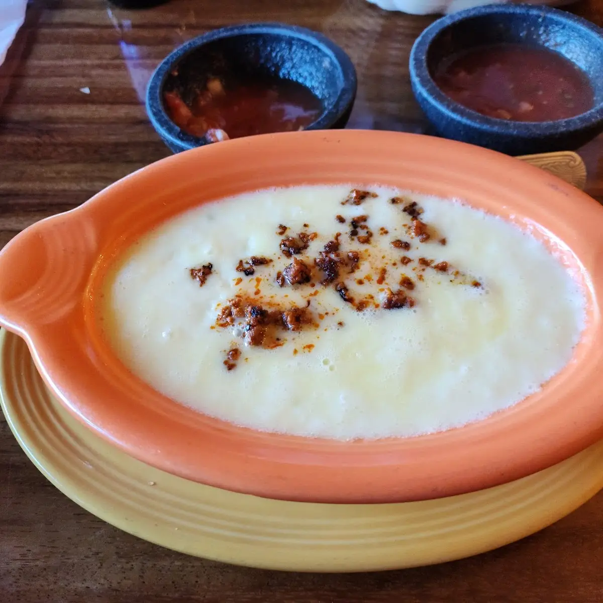 Queso Fundido Con Chorizo