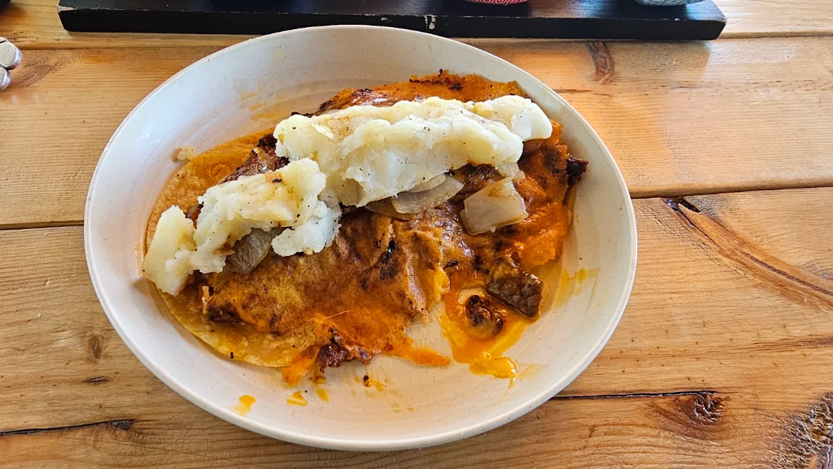 Tacos De Bistec Con Queso Papas Y Cebollas