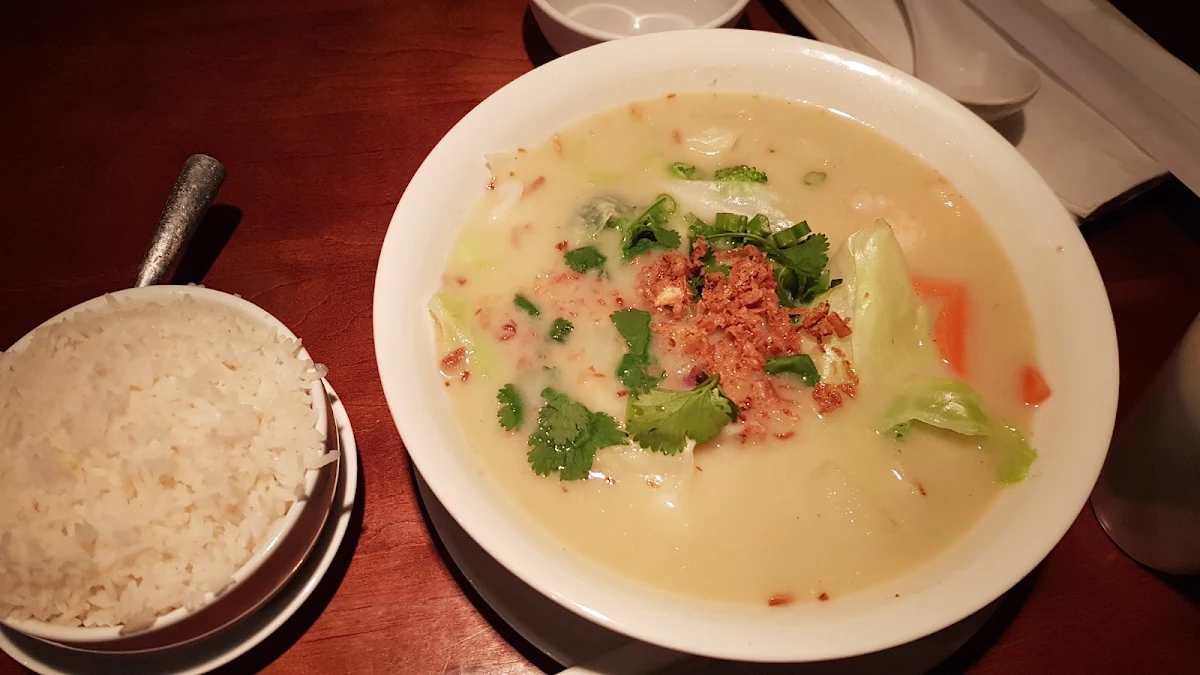 Su Green Curry Soup