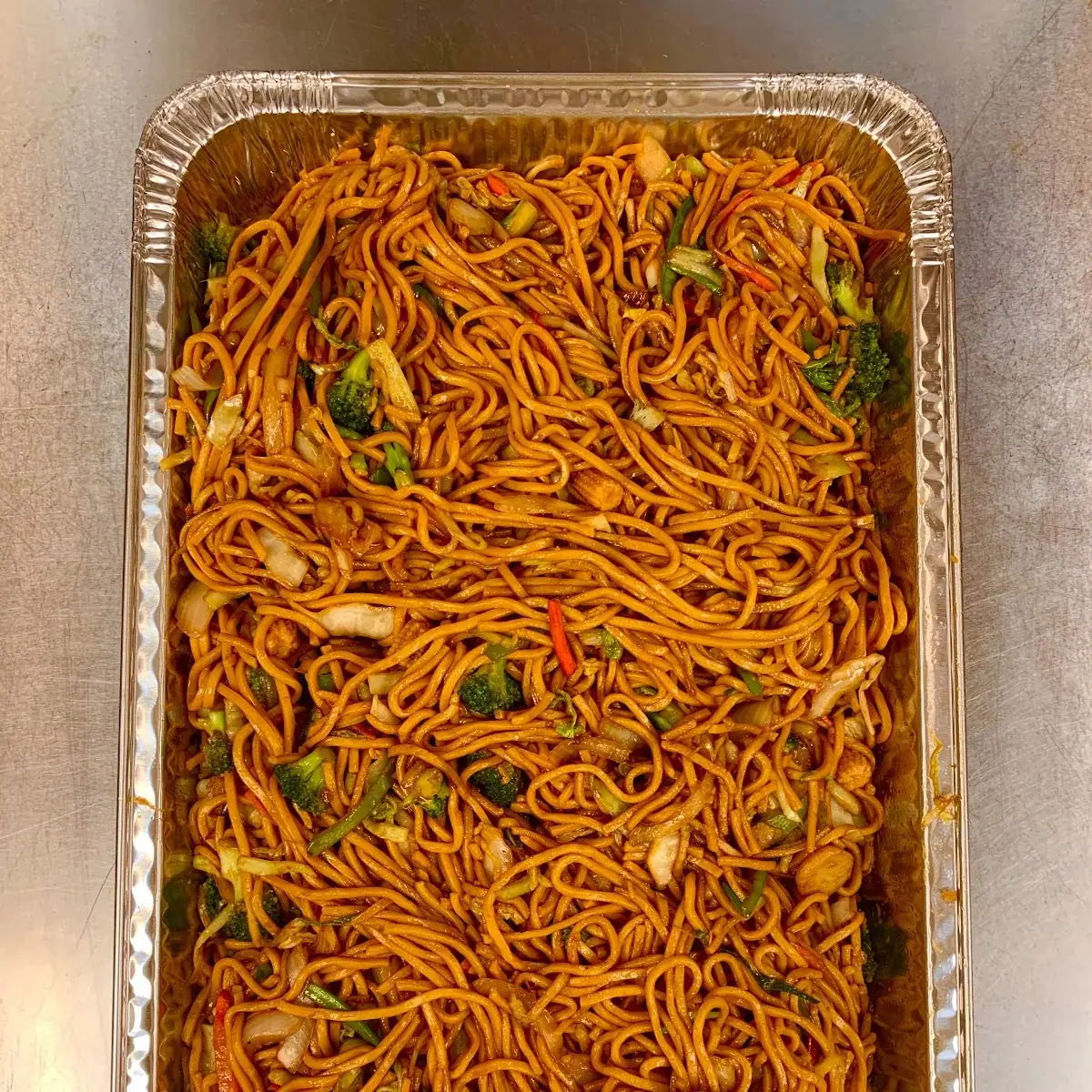 Chicken Chow Mein Combination Platter