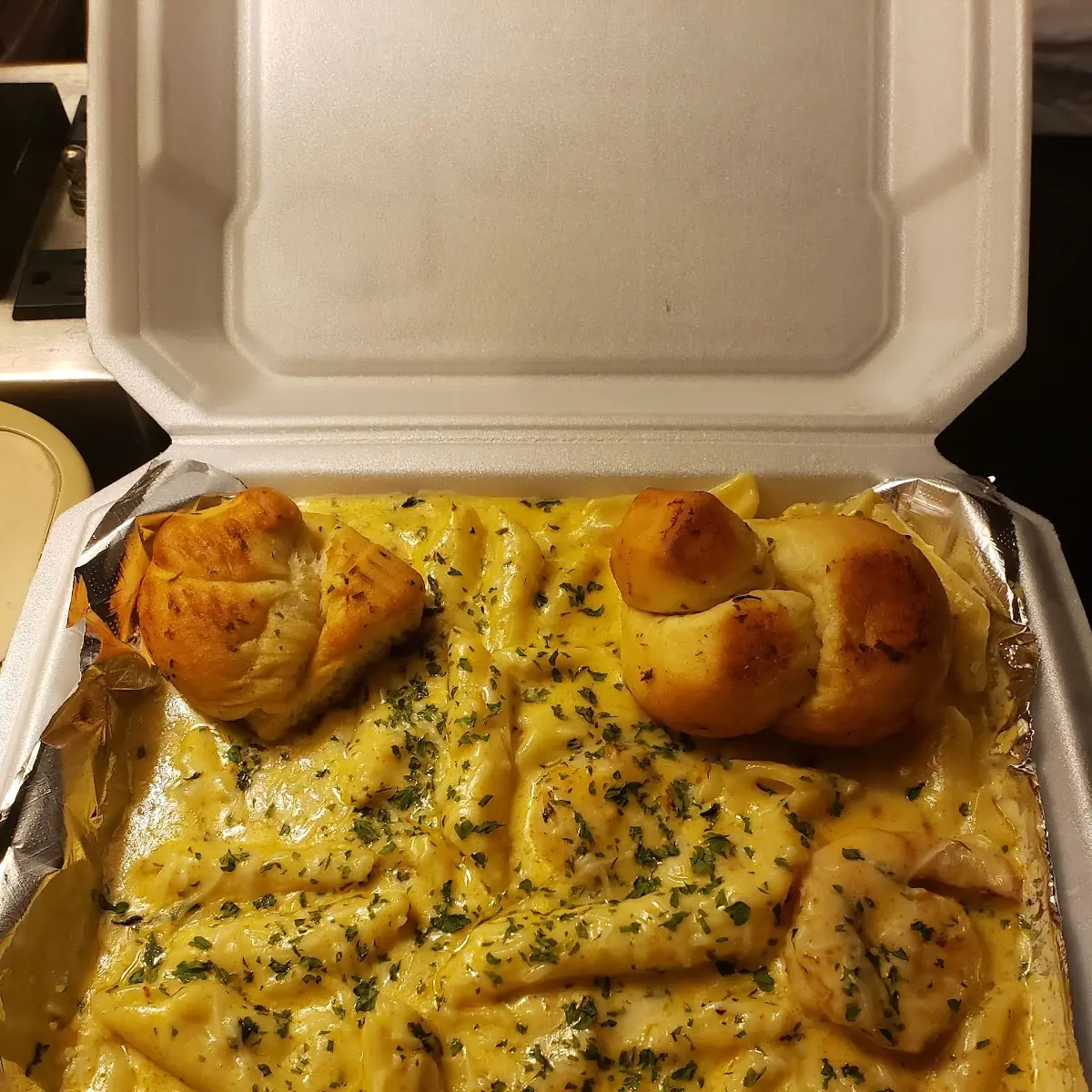 Shrimp Alfredo Pasta and Garlic Knots