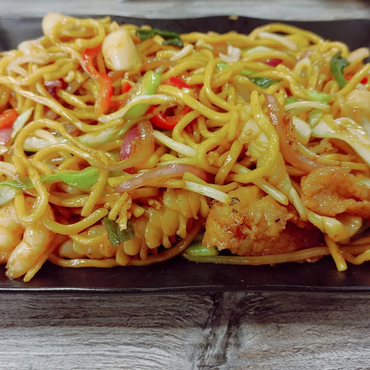 Seafood Combination Chow Mein