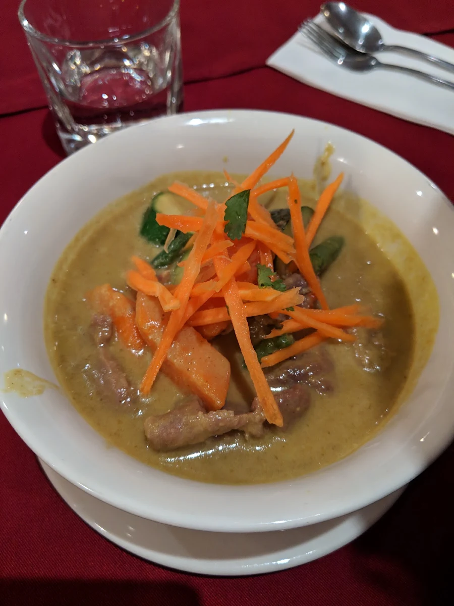 Massaman Puk, Piyada Thai Macleod