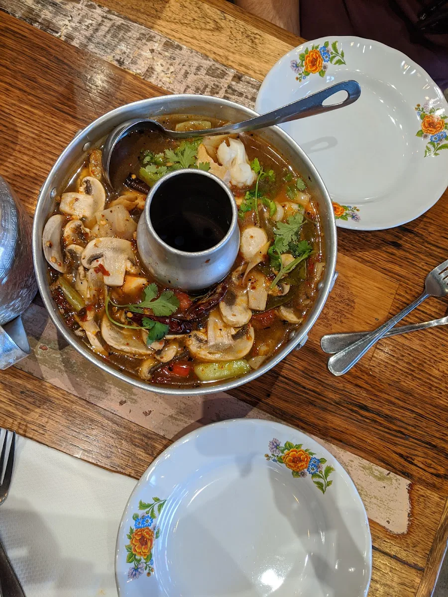 tom yum large share size ต้มยำใหญ่, Thaiger Rabbit by Ying Thai