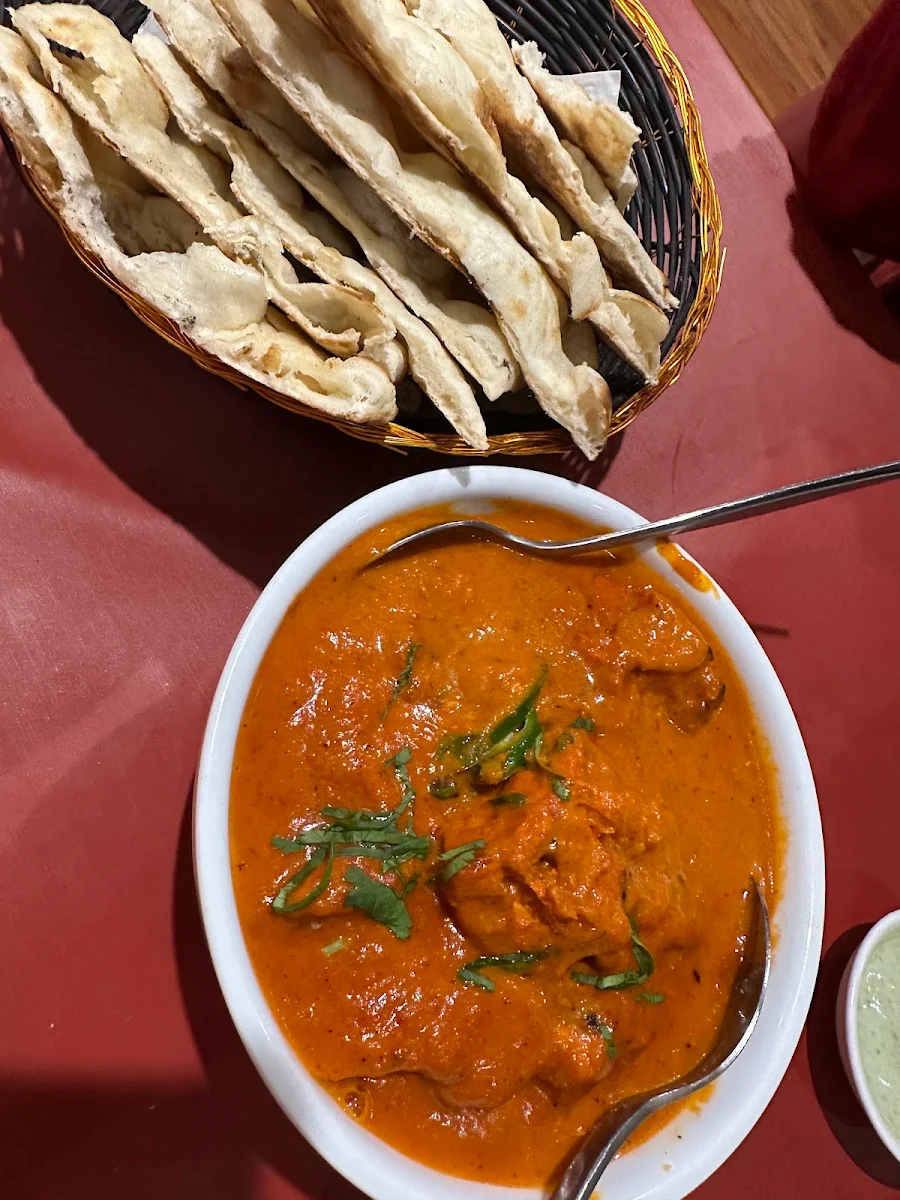 Butter Chicken and Naan