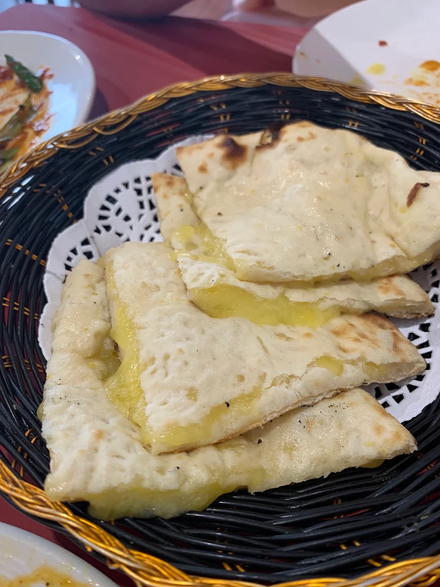 Cheese Naan