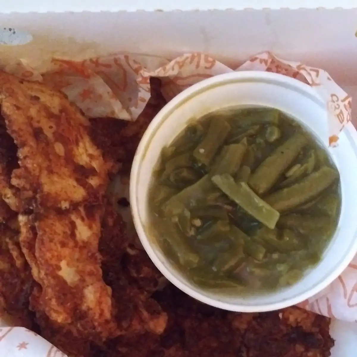 Blackened Chicken Tenders with Green Beans