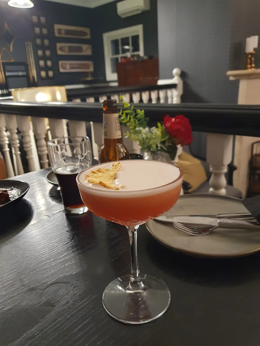 Highlights, Epoche Lounge Bar