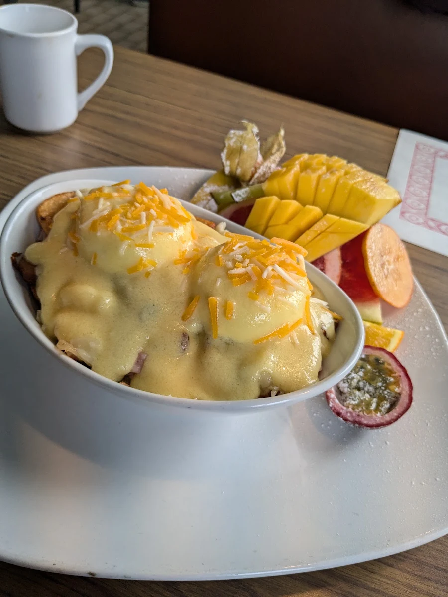 Bénédictine Aux Trois Fromages Three Cheeses Eggs Benedict