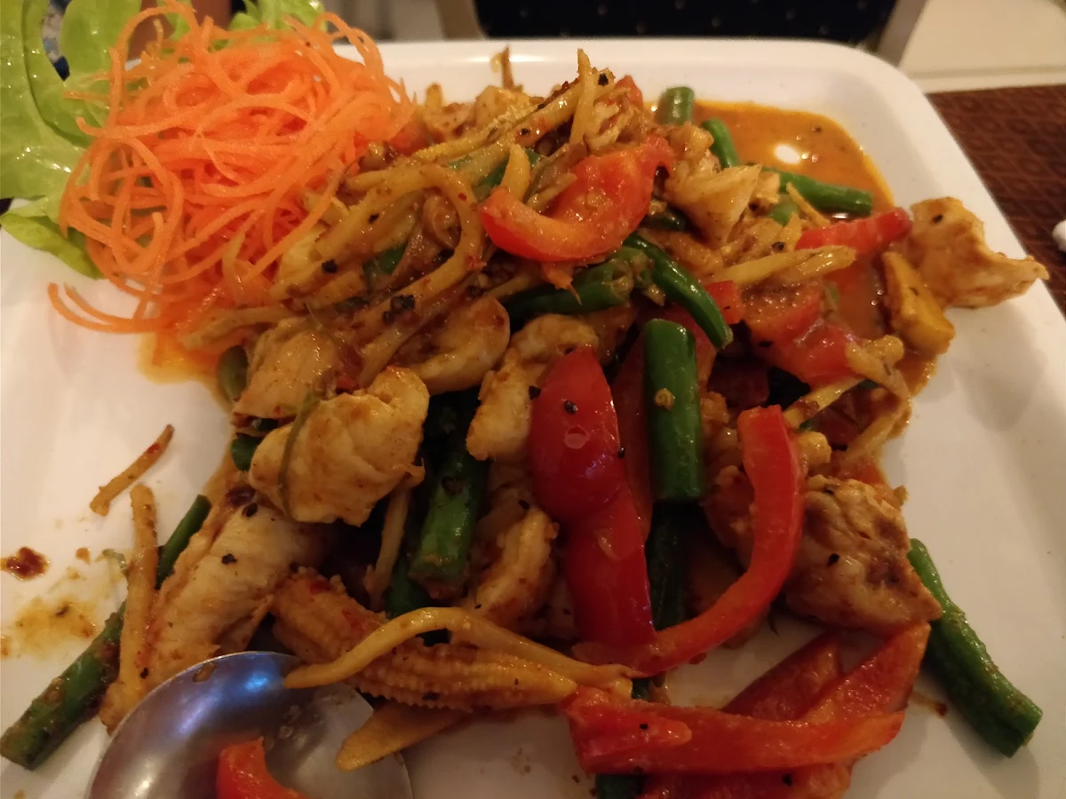 Pad Ped Thai Hot, Thai Tanee Yeppoon
