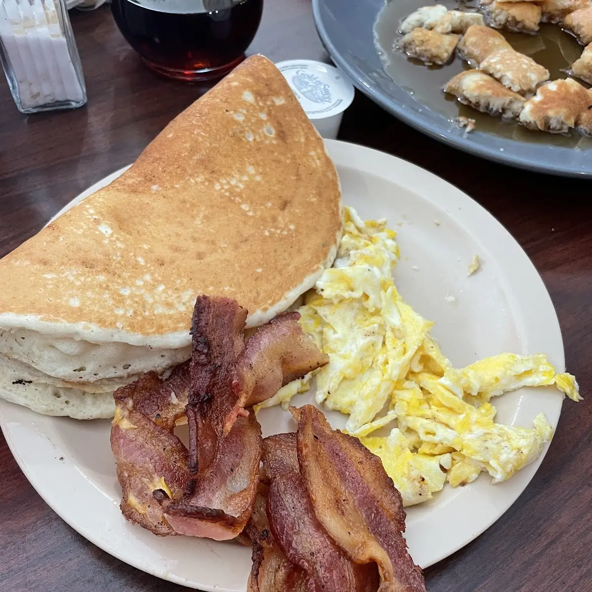 Ham Sausage or Bacon & Cheese Omelette