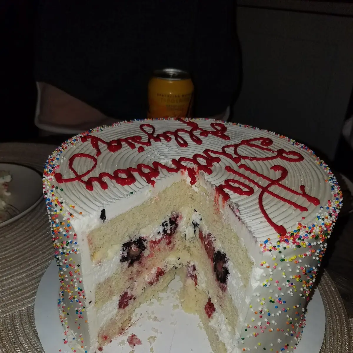 Gluten Free Vanilla Vanilla Cake with Berries