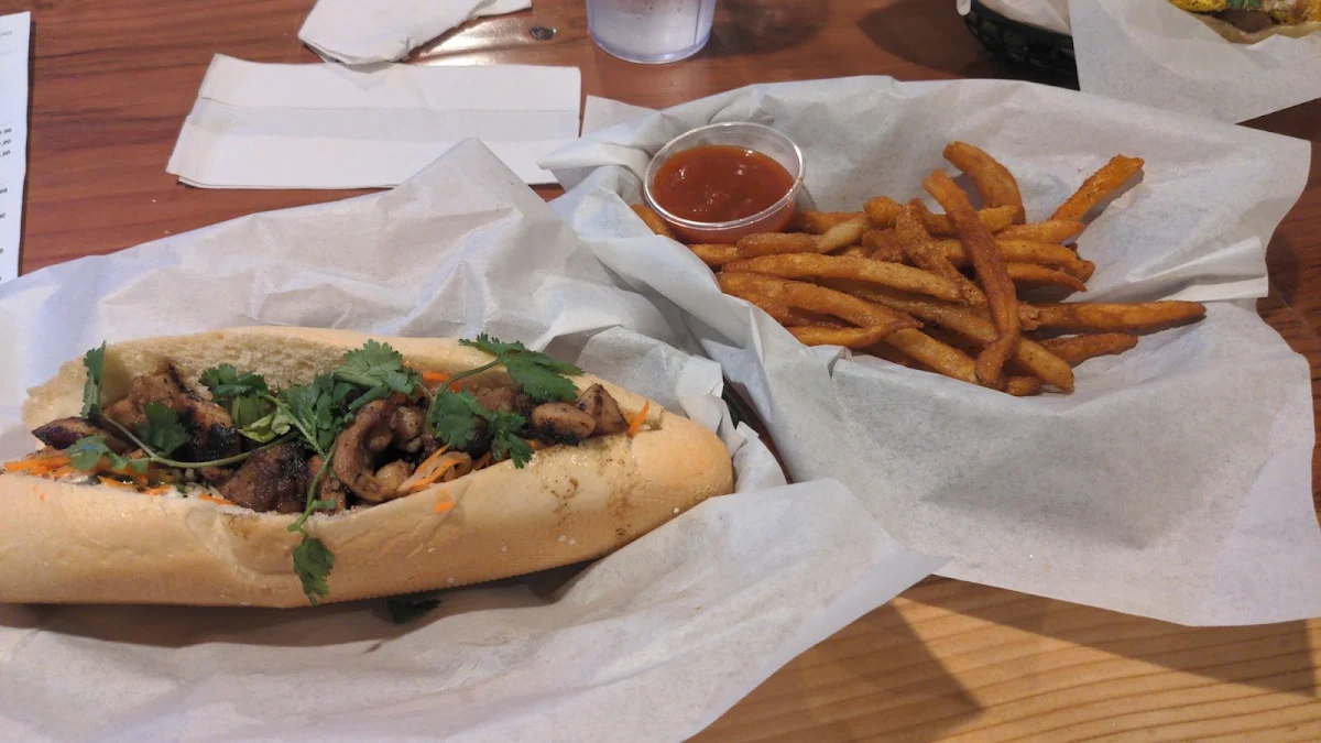 Grilled Chicken Lemongrass Bahn MI