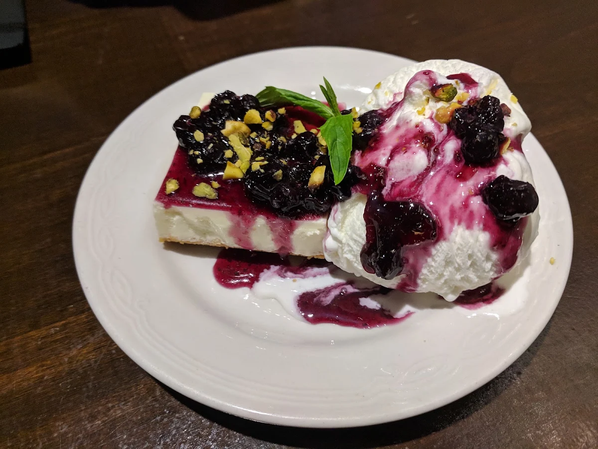 Cheese Cake with Pistachios, Seven Lanterns Sylvania