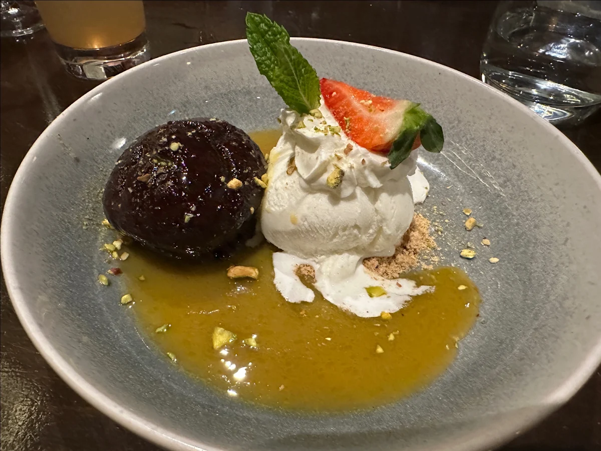 Sticky Date Pudding, Seven Lanterns Sylvania