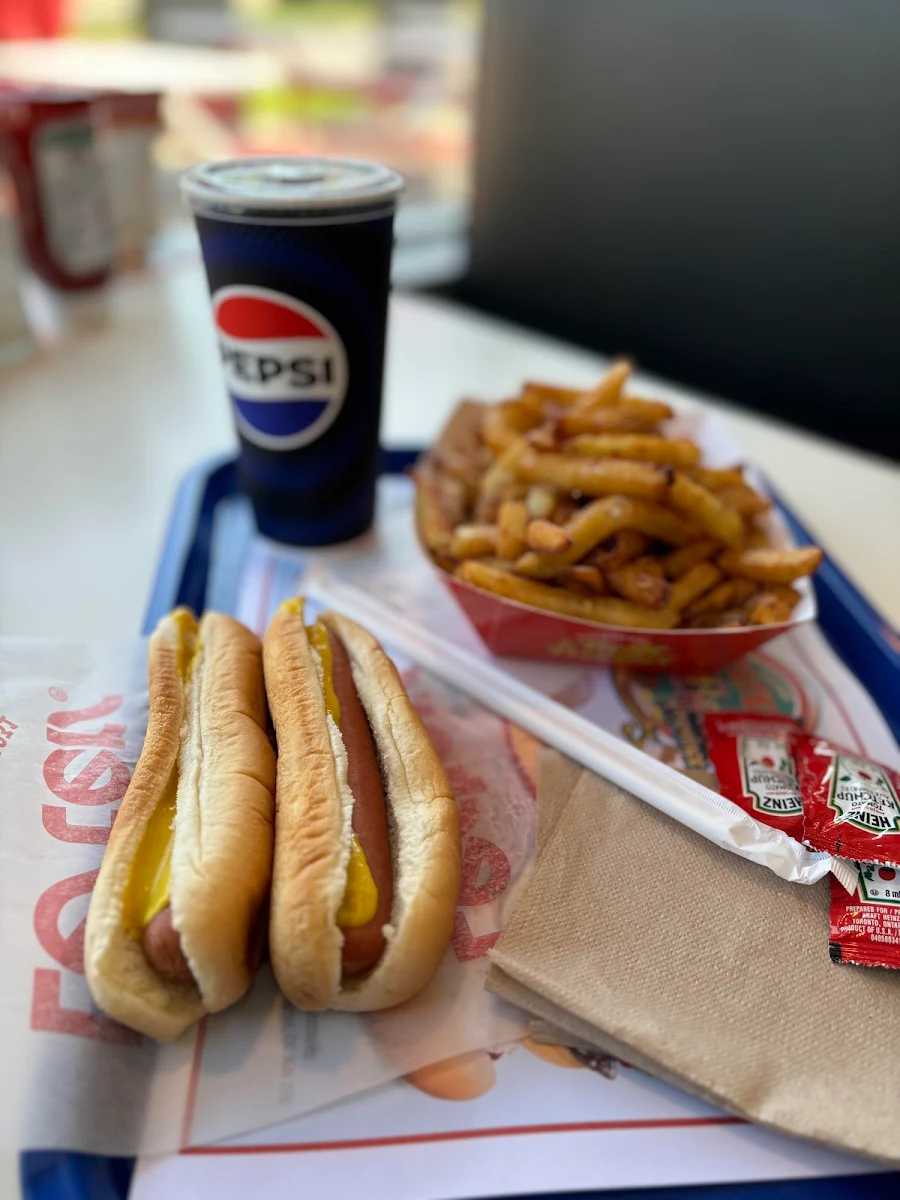 Highlights, Restaurants Pataterie La Belle Province