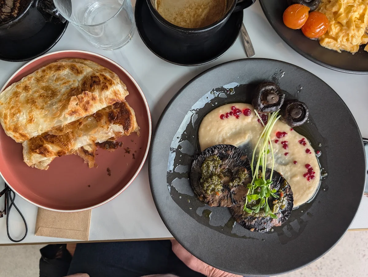 Highlights, Finn & Bickley's