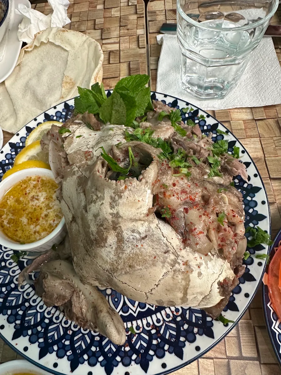 Ras NIFA, Kamoun Restaurant مطعم كمون لافال (حلال)