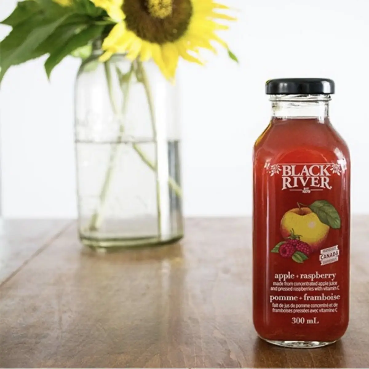 Black River Juice, Frisk Café