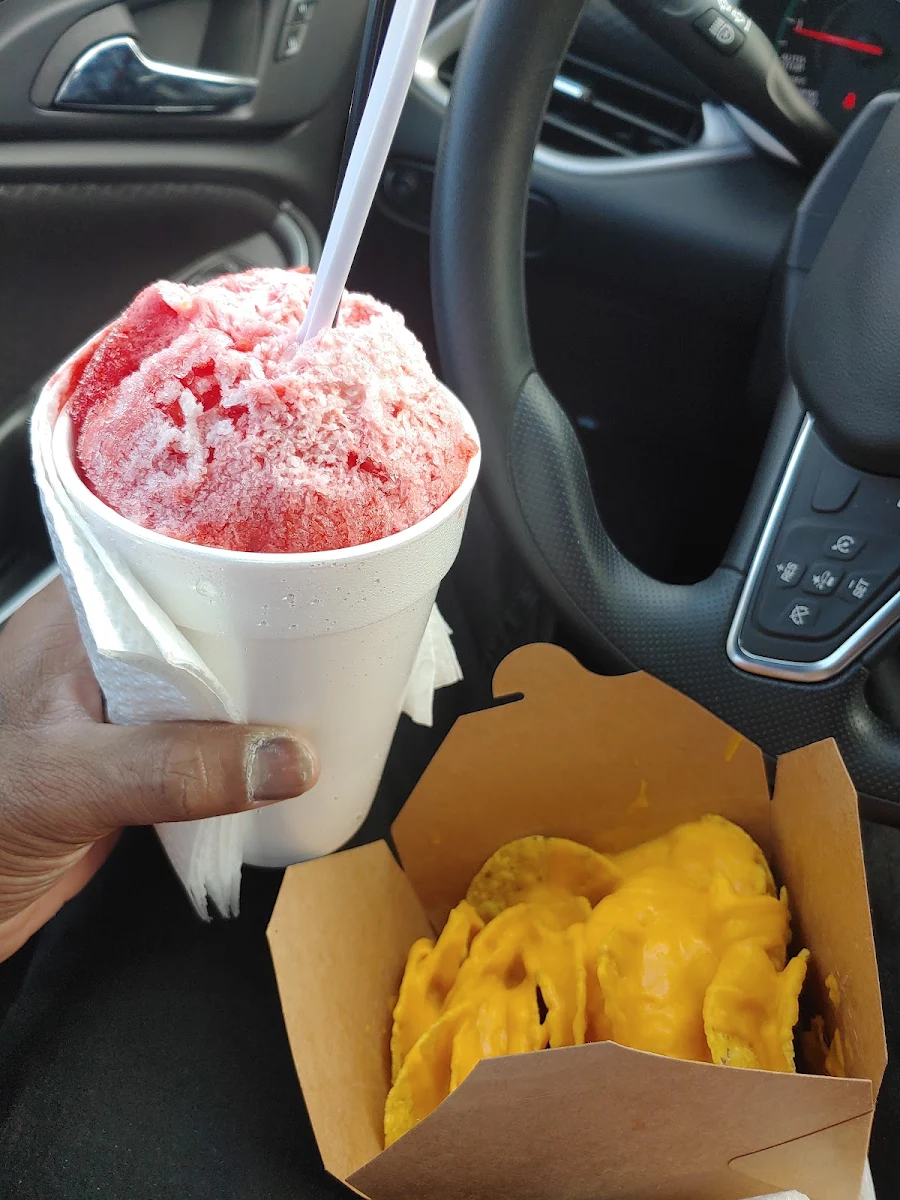 Strawberry Cheesecake Snowball and Nachose