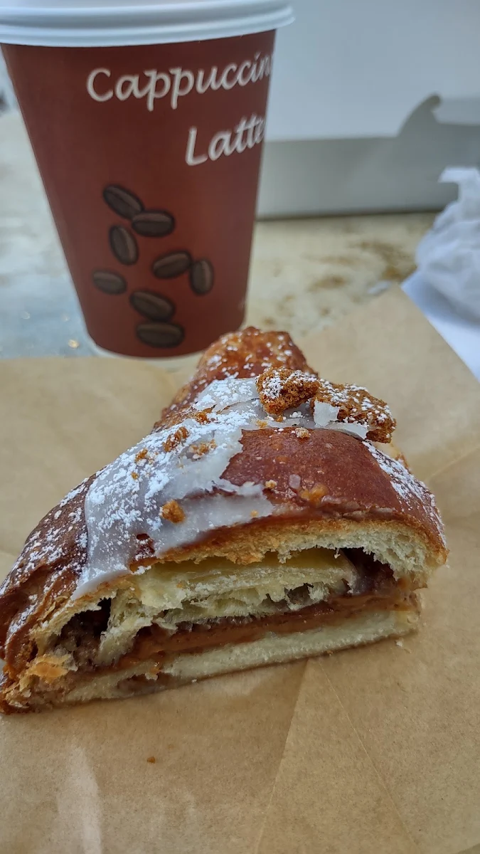 Biscoff Croissant