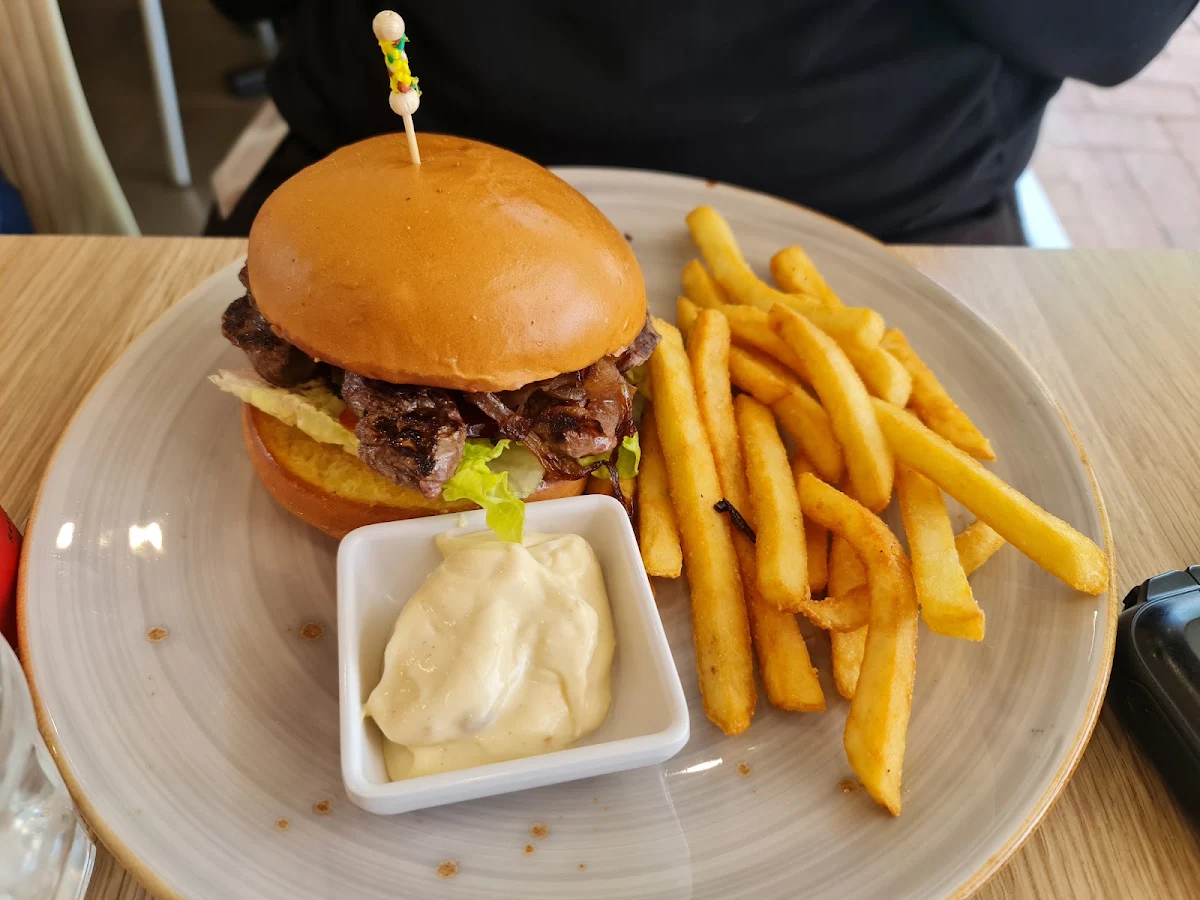 Steak Burger, BrewBar Reed Street
