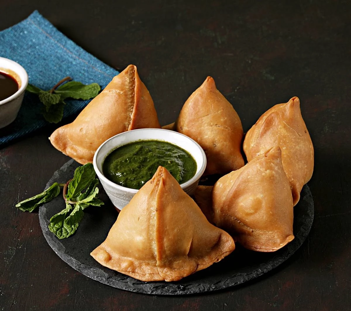 Samosa 2pc, Flaming Karachi Ferndale