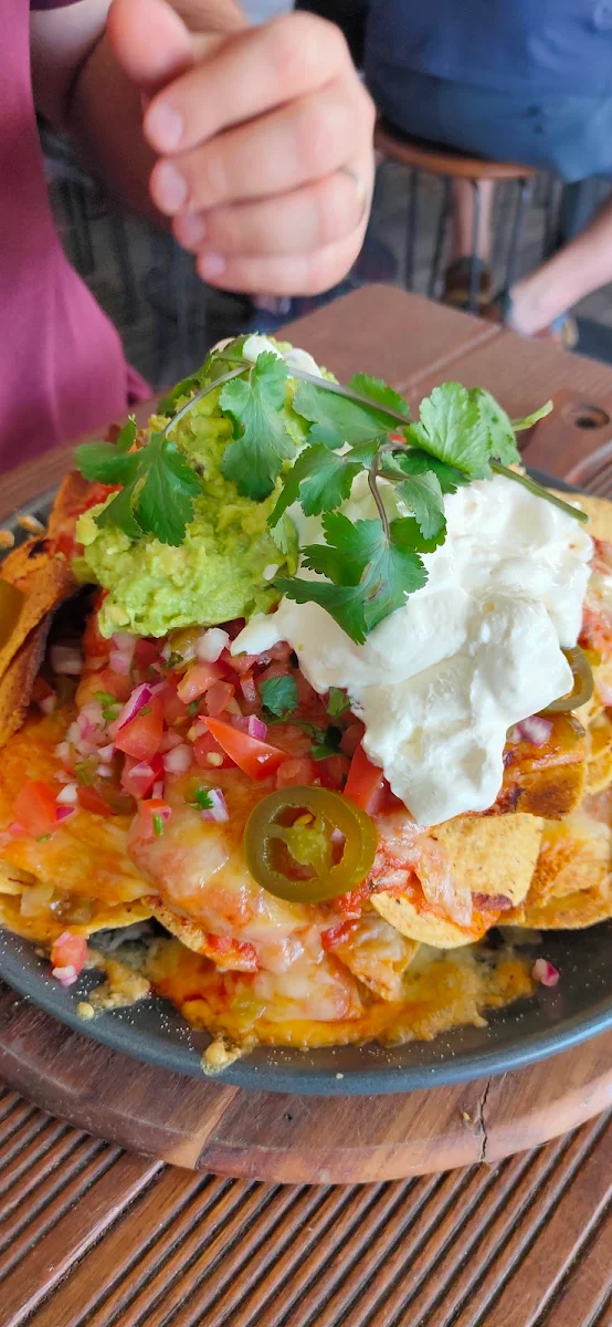 Nachos Supreme, Bacchus Bar