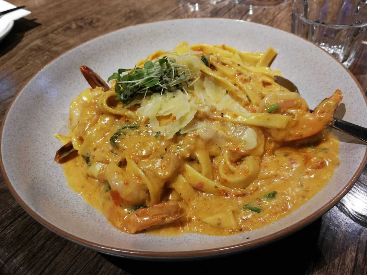 Gamberi, Milano's Restaurant and Pizzeria