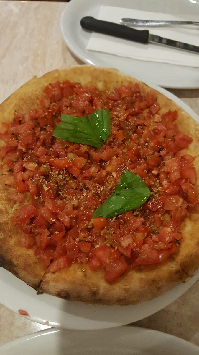 Bruschetta Pizza, Lupa Pizzeria