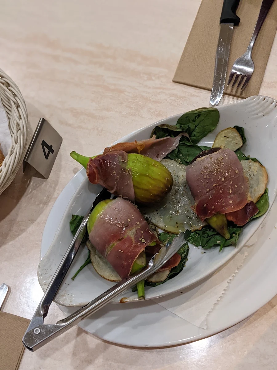 Figs, Lupa Pizzeria
