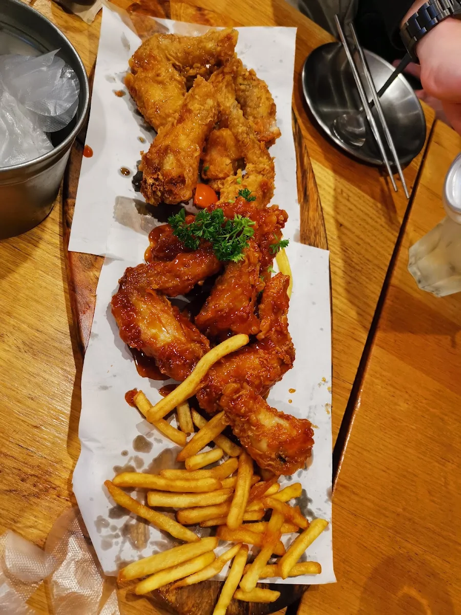 Kin's Original Fried Chicken, Kim's Asian Kitchen