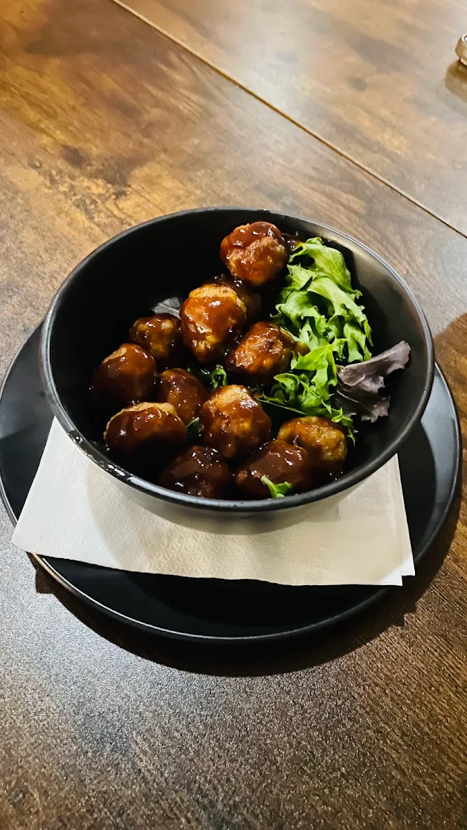 Highlights, Fat Frog Kitchen & Cocktails