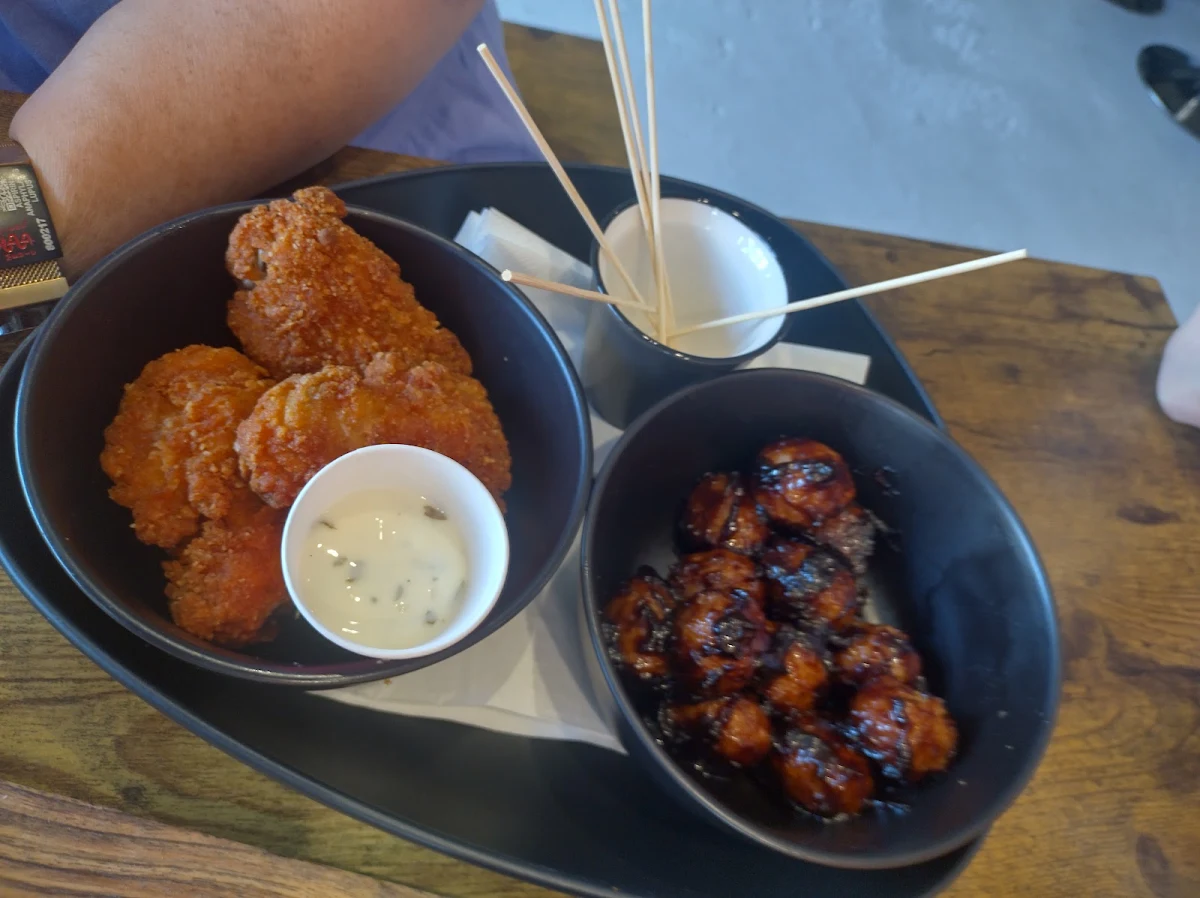 Spicy Wings, Fat Frog Kitchen & Cocktails