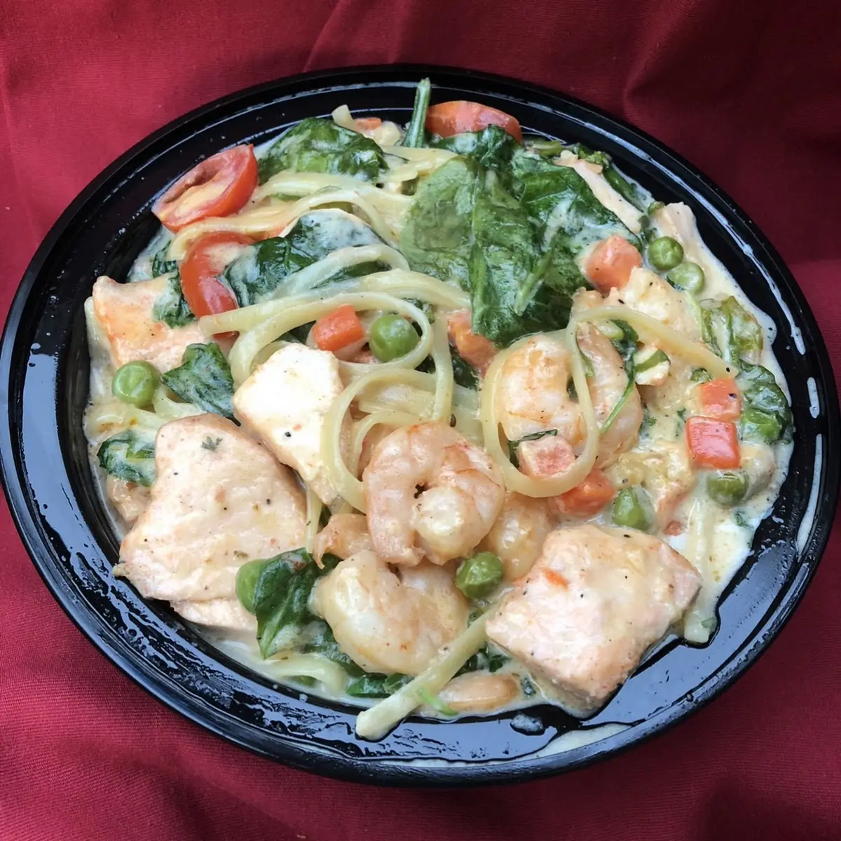 Salmon & Shrimp Alfredo Pasta
