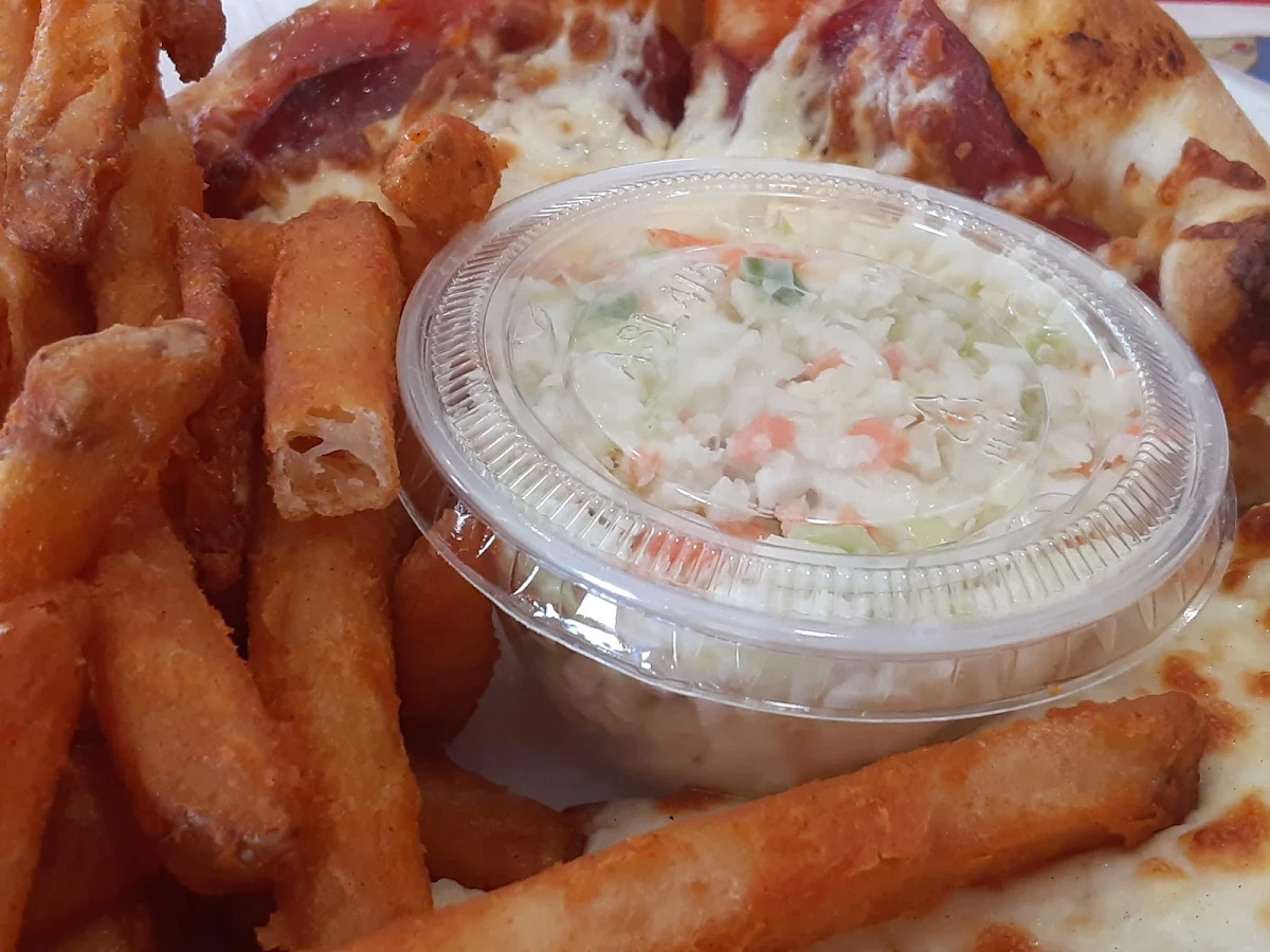 Salad, Restaurant Dixie Lee
